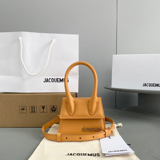 Pronta Entrega – Bolsa Modelo Jacquemus Le Chiquito