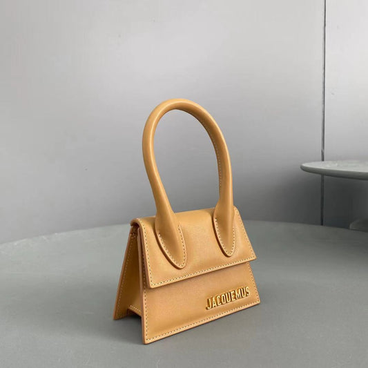 Pronta Entrega – Bolsa Modelo Jacquemus Le Chiquito