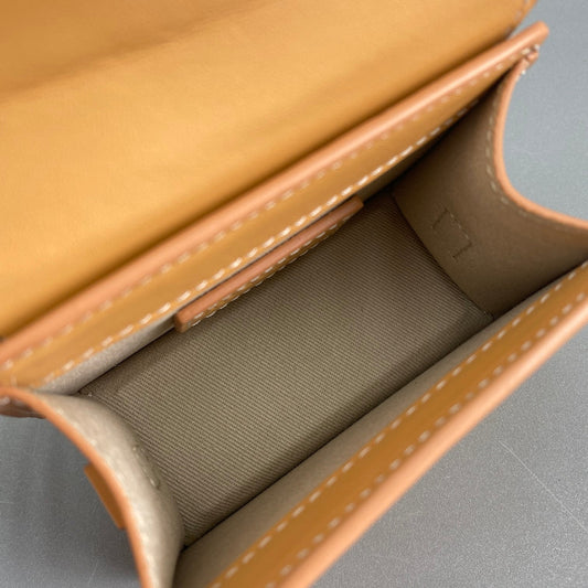 Pronta Entrega – Bolsa Modelo Jacquemus Le Chiquito