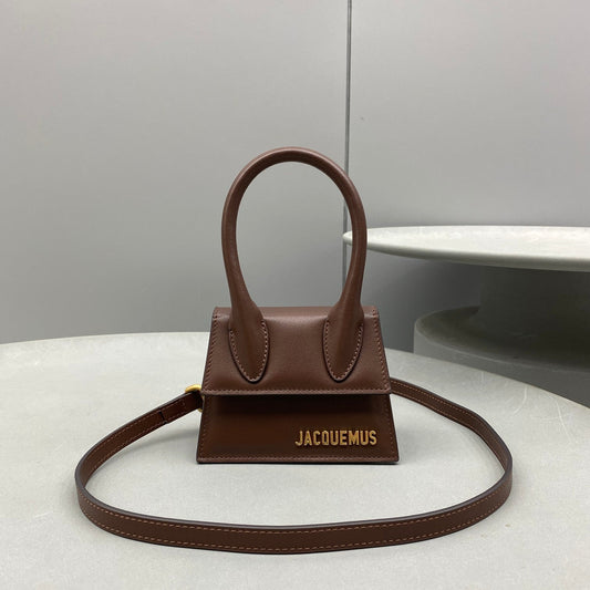 Pronta Entrega – Bolsa Modelo Jacquemus Le Chiquito