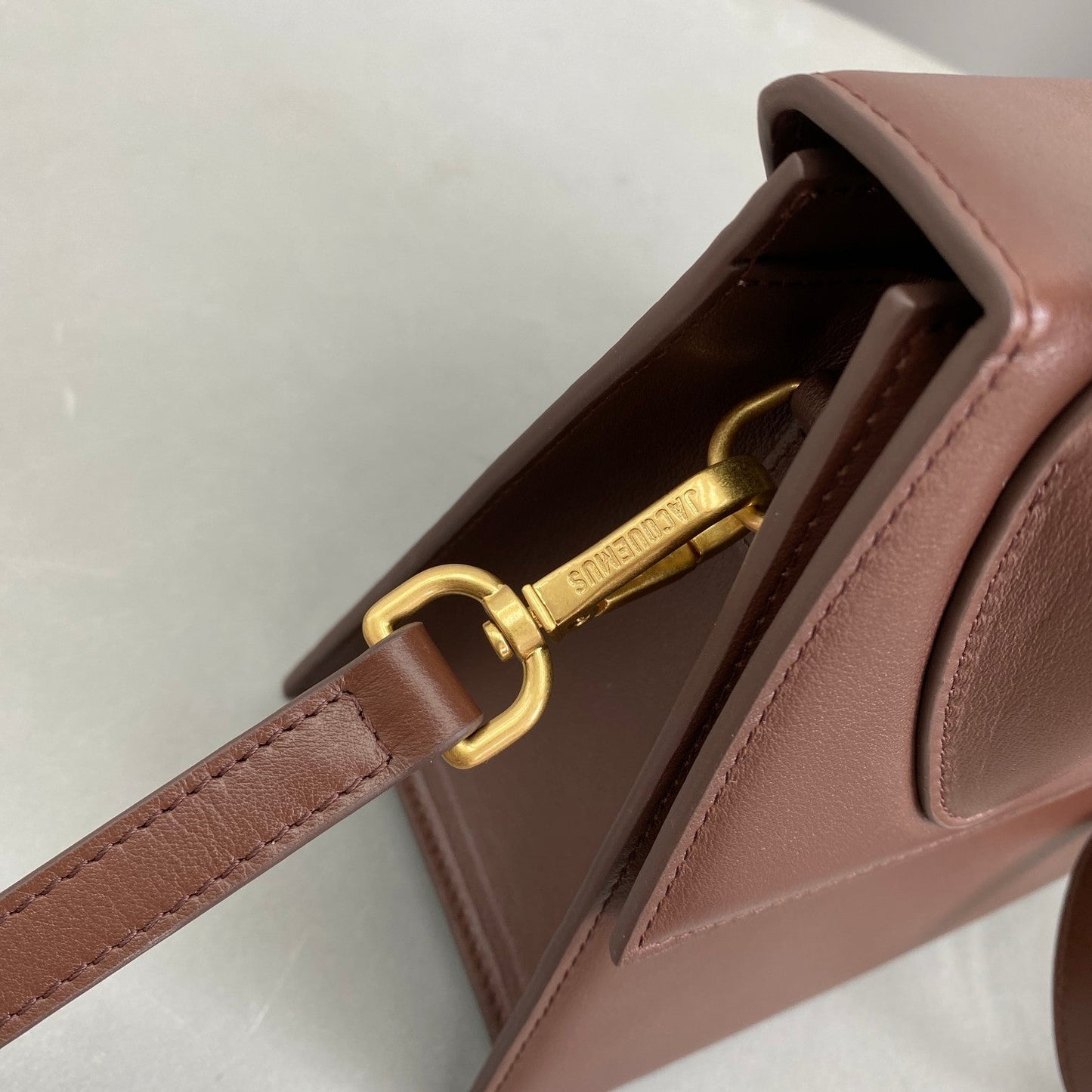 Pronta Entrega – Bolsa Modelo Jacquemus Le Grand Chiquito