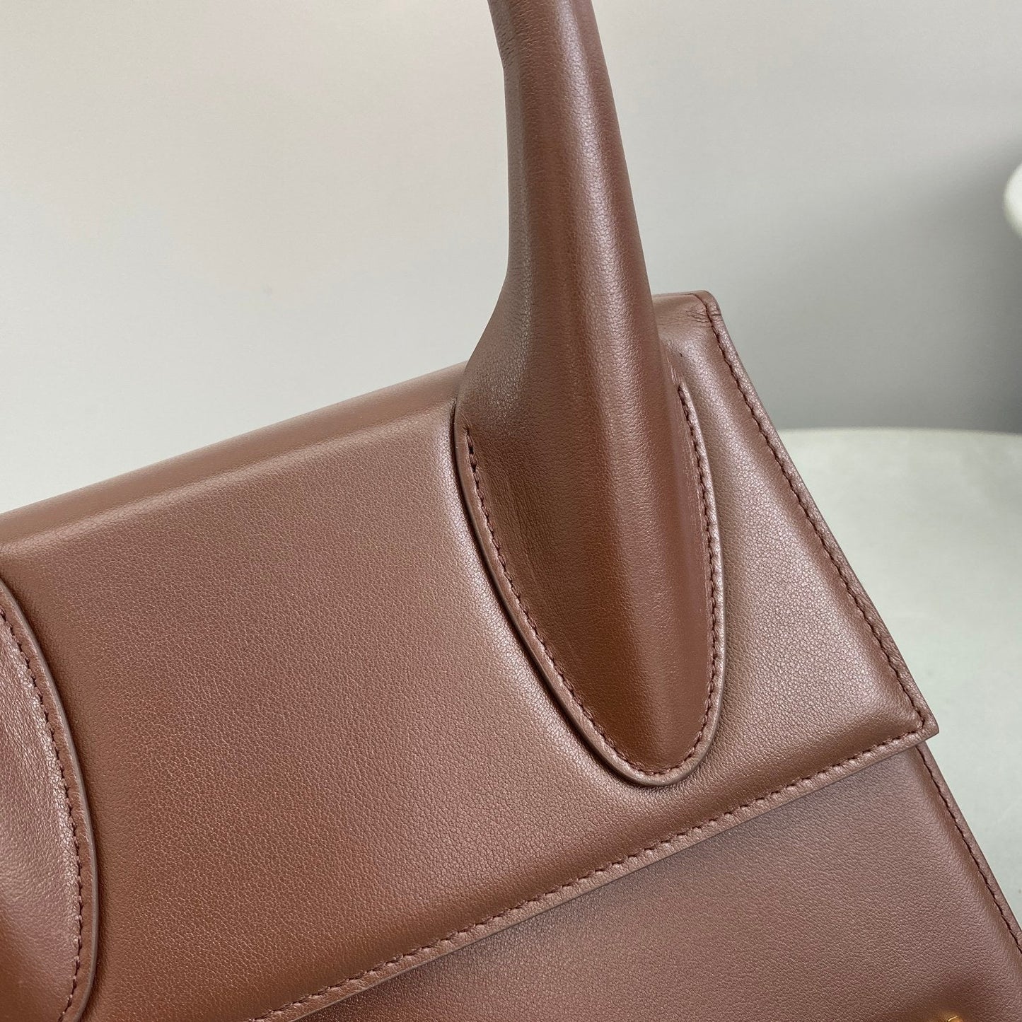 Pronta Entrega – Bolsa Modelo Jacquemus Le Grand Chiquito