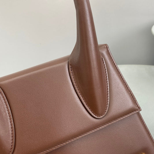 Pronta Entrega – Bolsa Modelo Jacquemus Le Grand Chiquito