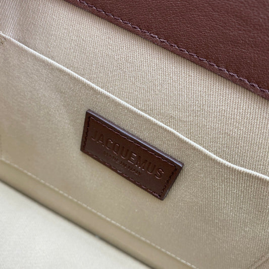 Pronta Entrega – Bolsa Modelo Jacquemus Le Grand Chiquito