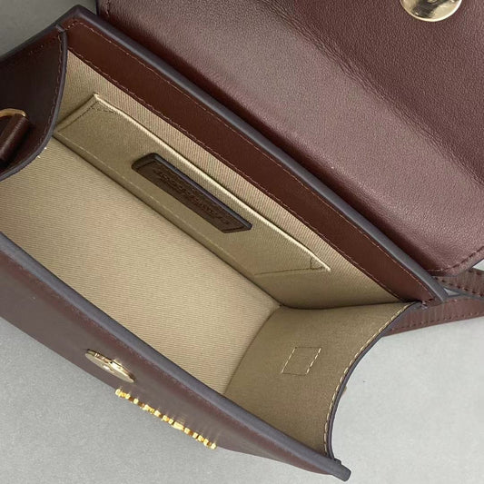 Pronta Entrega – Bolsa Modelo Jacquemus Le Chiquito Moyen