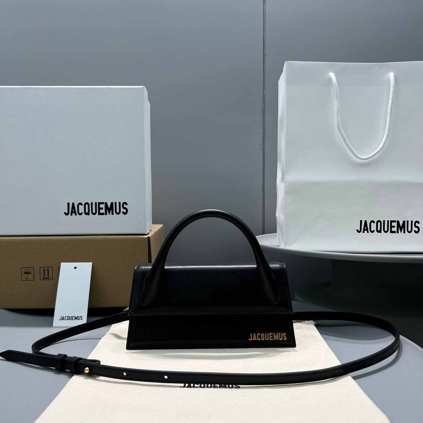 Pronta Entrega – Bolsa Modelo Jacquemus Le Chiquito Long