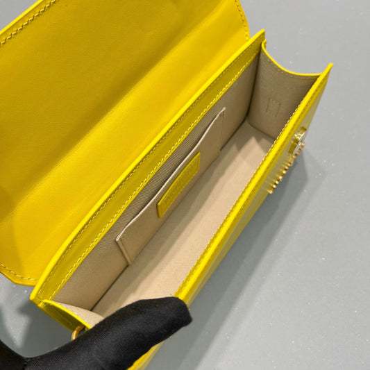 Pronta Entrega – Bolsa Modelo Jacquemus Le Chiquito Long