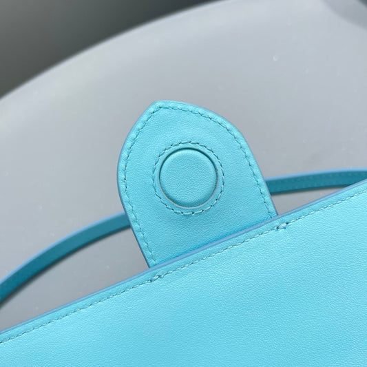 Pronta Entrega – Bolsa Modelo Jacquemus Le Bambino Long