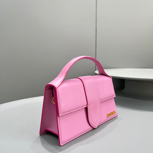 Pronta Entrega – Bolsa Modelo Jacquemus Tote Le Grand Bambino de Couro