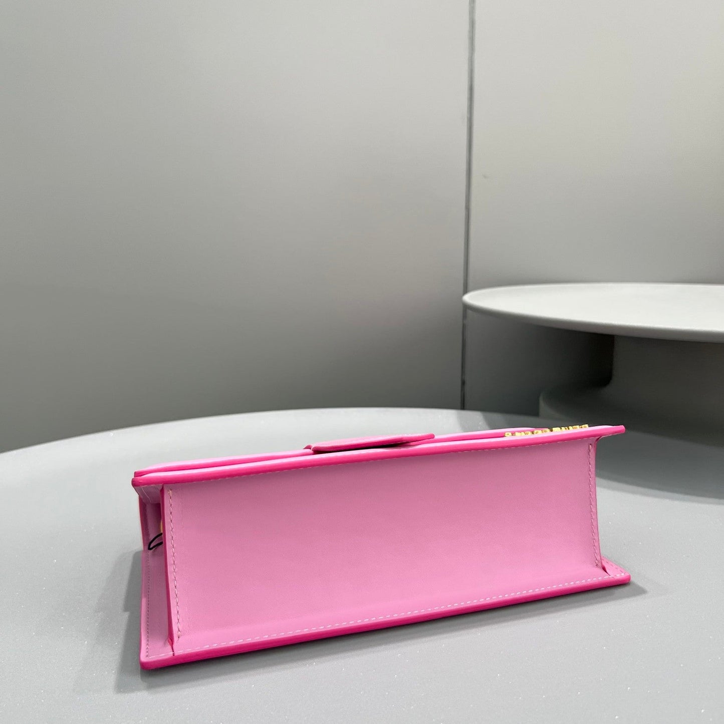 Pronta Entrega – Bolsa Modelo Jacquemus Tote Le Grand Bambino de Couro