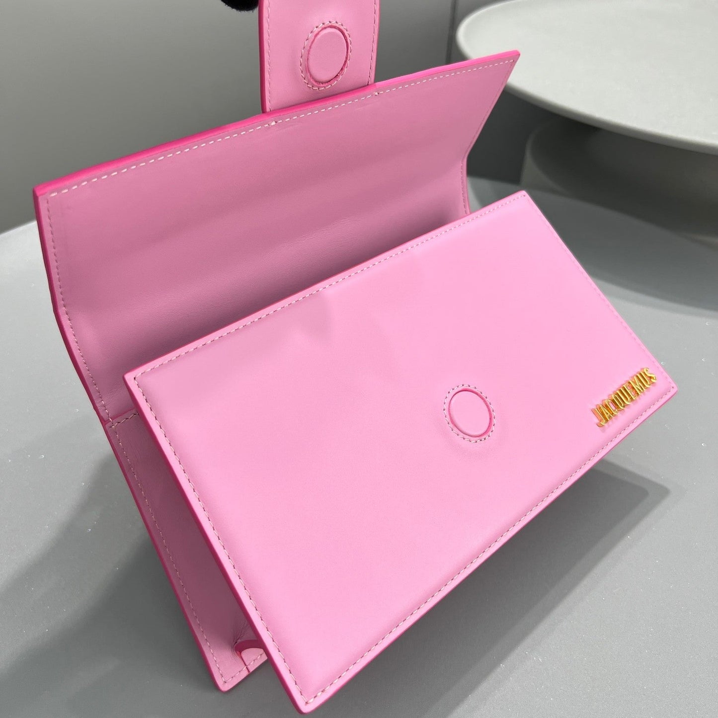 Pronta Entrega – Bolsa Modelo Jacquemus Tote Le Grand Bambino de Couro