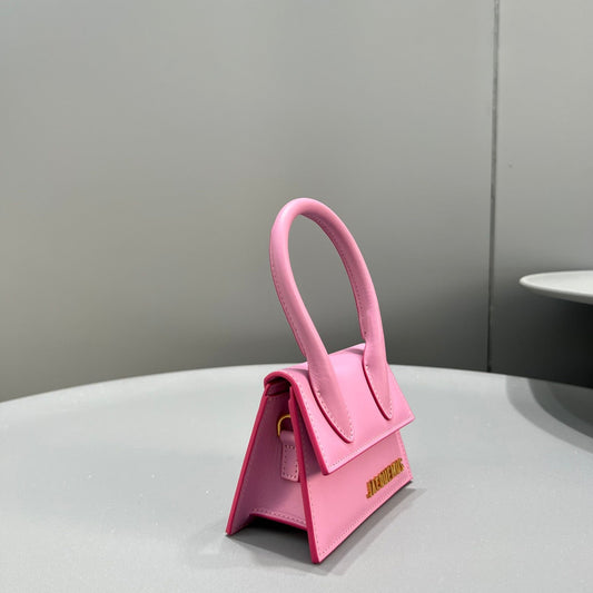 Pronta Entrega – Bolsa Modelo Jacquemus Le Chiquito