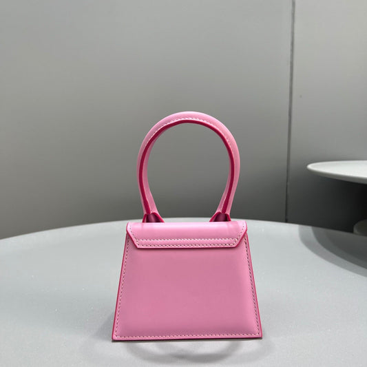 Pronta Entrega – Bolsa Modelo Jacquemus Le Chiquito