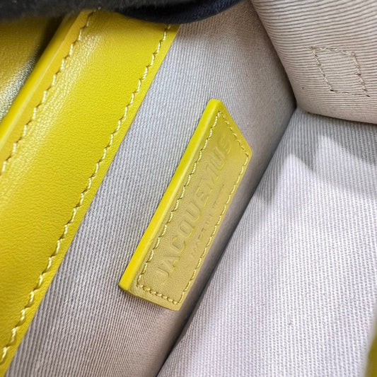 Pronta Entrega – Bolsa Modelo Jacquemus Le Chiquito