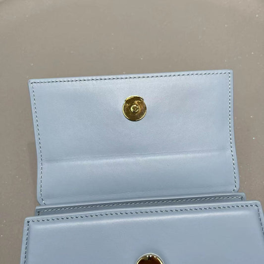 Pronta Entrega – Bolsa Modelo Jacquemus Le Chiquito Moyen