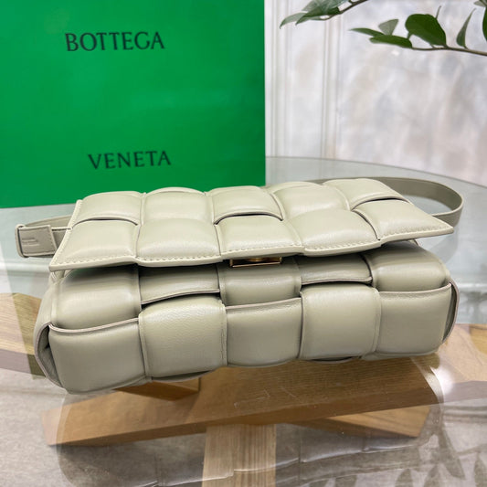 Pronta Entrega – Bolsa Modelo Bottega Cassete Transversal
