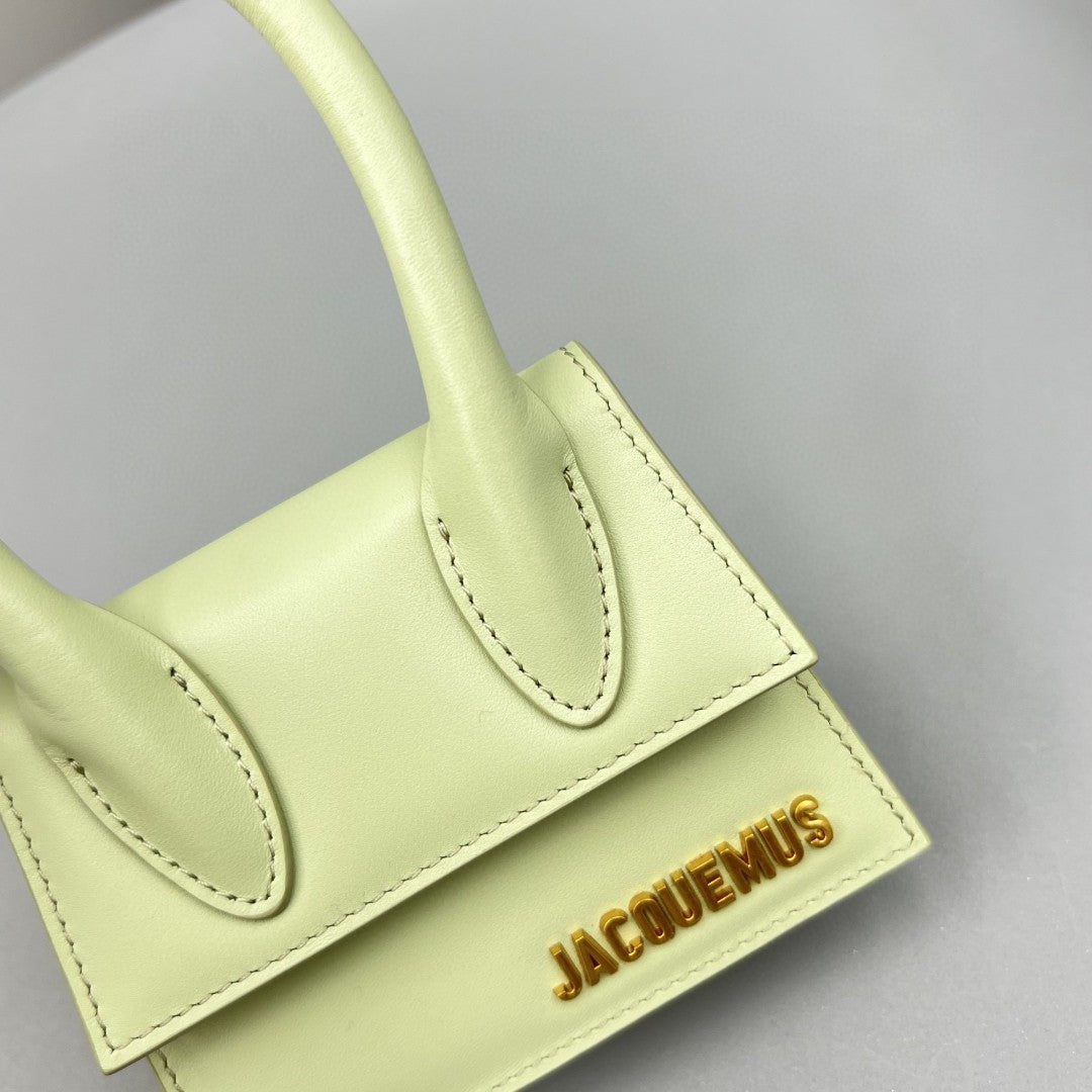 Pronta Entrega – Bolsa Modelo Jacquemus Le Chiquito