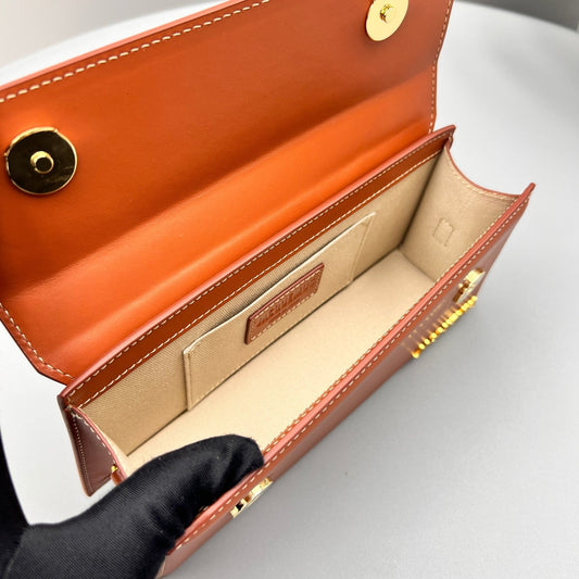 Pronta Entrega – Bolsa Modelo Jacquemus Le Chiquito Long