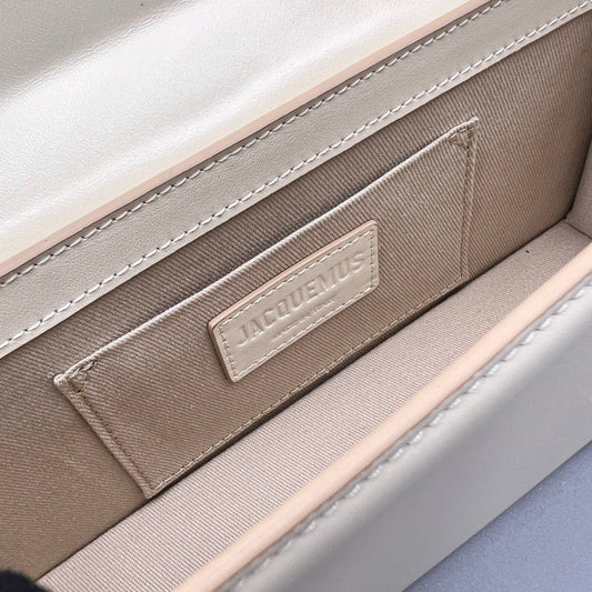 Pronta Entrega – Bolsa Modelo Jacquemus Le Chiquito Long