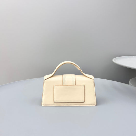 Pronta Entrega – Bolsa Modelo Jacquemus Tote Le Bambino de Couro