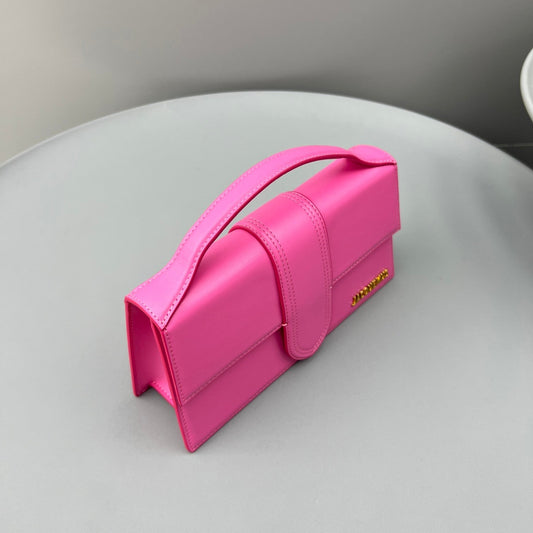 Pronta Entrega – Bolsa Modelo Jacquemus Tote Le Grand Bambino de Couro