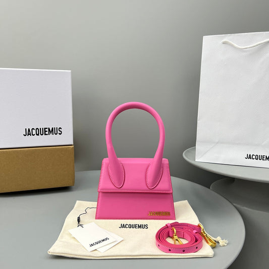 Pronta Entrega – Bolsa Modelo Jacquemus Le Chiquito Moyen