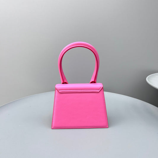 Pronta Entrega – Bolsa Modelo Jacquemus Le Chiquito Moyen