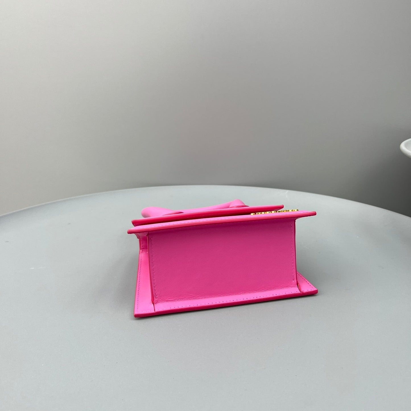 Pronta Entrega – Bolsa Modelo Jacquemus Le Chiquito Moyen