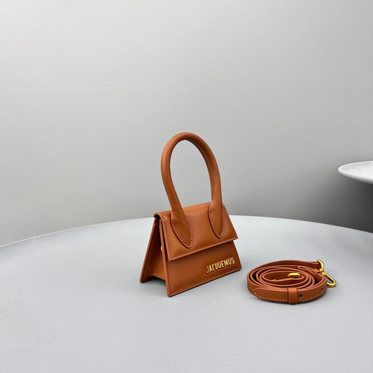 Pronta Entrega – Bolsa Modelo Jacquemus Le Chiquito