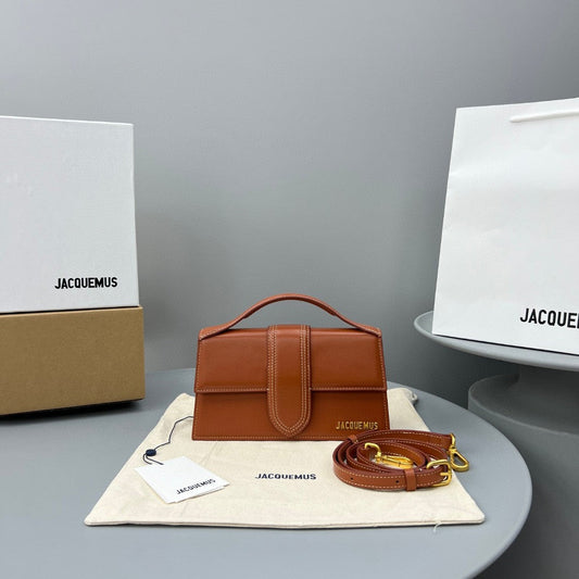 Pronta Entrega – Bolsa Modelo Jacquemus Tote Le Grand Bambino de Couro