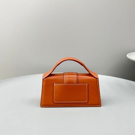 Pronta Entrega – Bolsa Modelo Jacquemus Tote Le Bambino de Couro