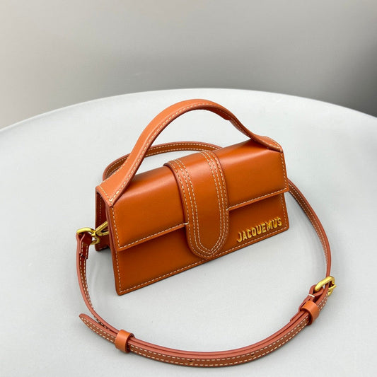 Pronta Entrega – Bolsa Modelo Jacquemus Tote Le Bambino de Couro