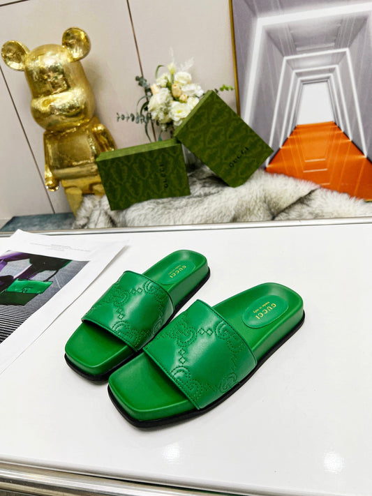 Pronta Entrega – Slide Modelo Gucci GG matelassê de Couro