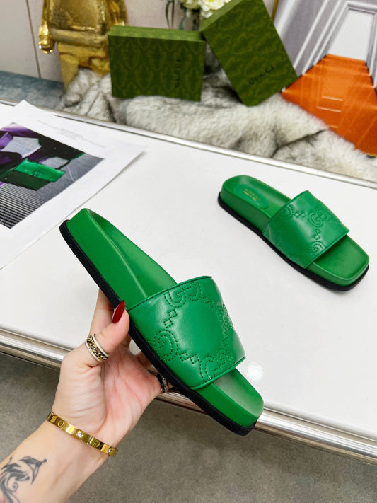 Pronta Entrega – Slide Modelo Gucci GG matelassê de Couro