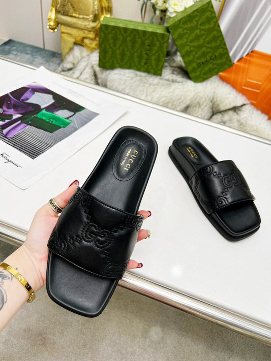 Pronta Entrega – Slide Modelo Gucci GG matelassê de Couro