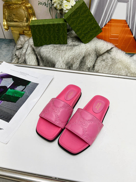 Pronta Entrega – Slide Modelo Gucci GG matelassê de Couro