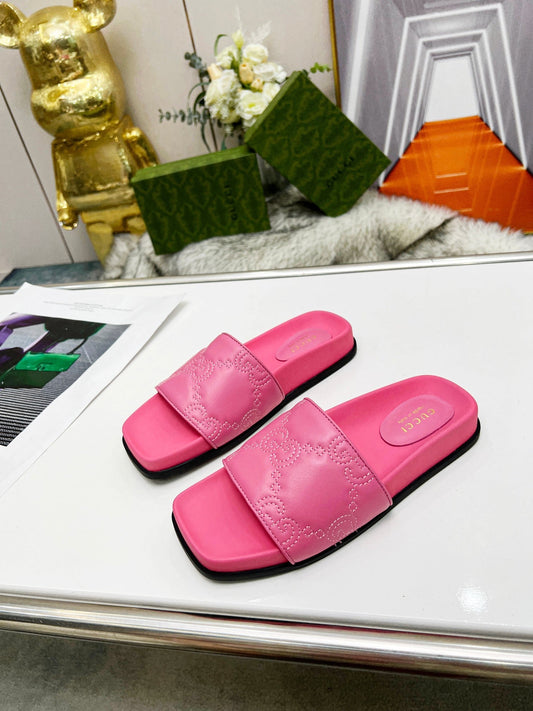 Pronta Entrega – Slide Modelo Gucci GG matelassê de Couro