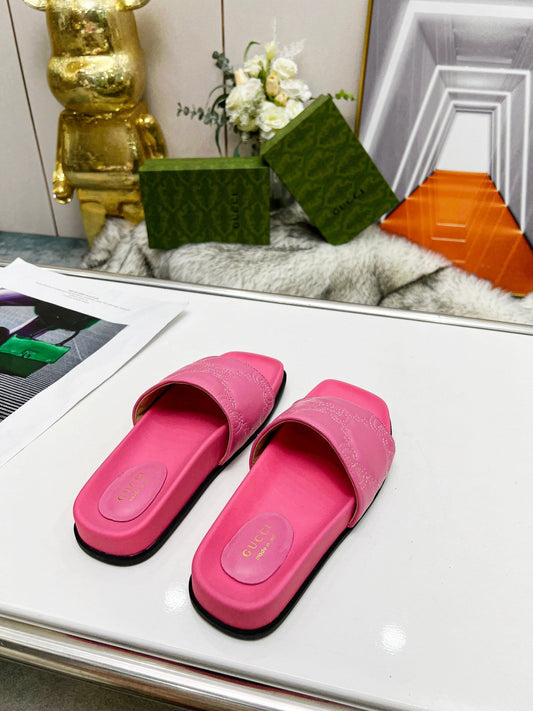 Pronta Entrega – Slide Modelo Gucci GG matelassê de Couro