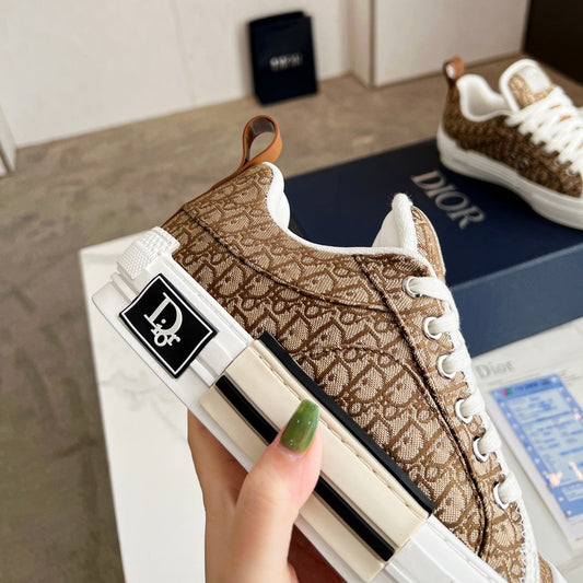 Pronta Entrega – Tênis Modelo Dior