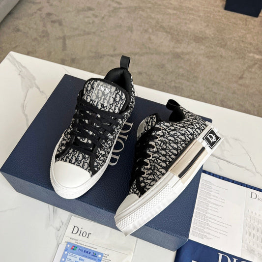 Pronta Entrega – Tênis Modelo Dior