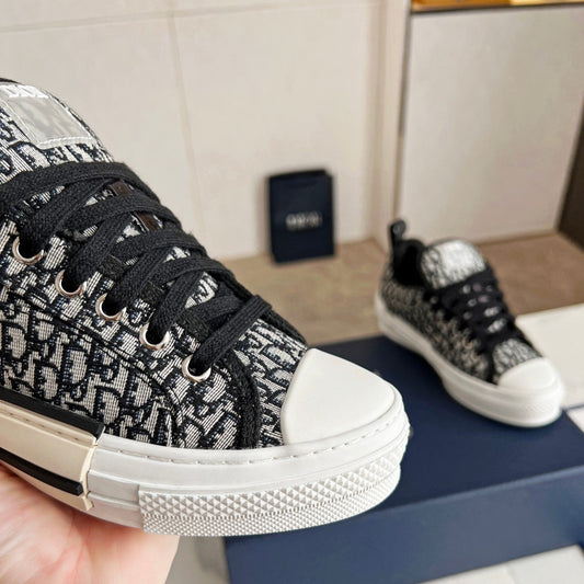 Pronta Entrega – Tênis Modelo Dior