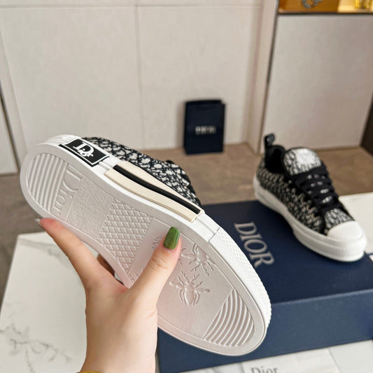 Pronta Entrega – Tênis Modelo Dior
