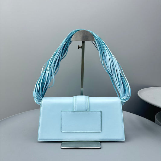 Pronta Entrega – Bolsa Modelo Jacquemus Le Bambino Long Ficiu