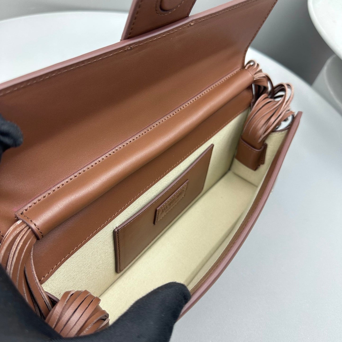 Pronta Entrega – Bolsa Modelo Jacquemus Le Bambino Long Ficiu