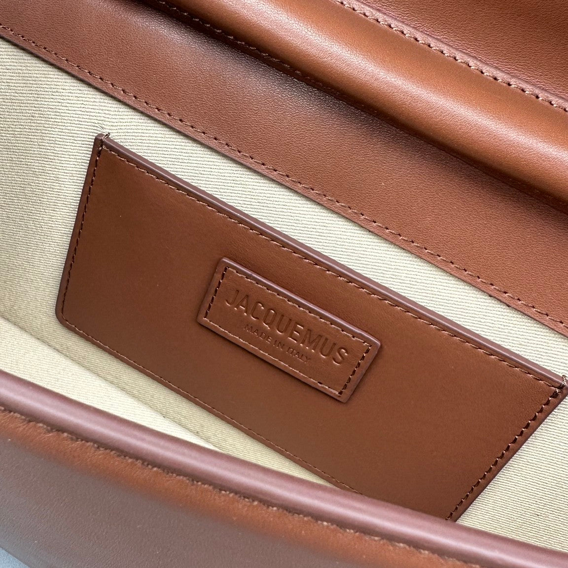 Pronta Entrega – Bolsa Modelo Jacquemus Le Bambino Long Ficiu