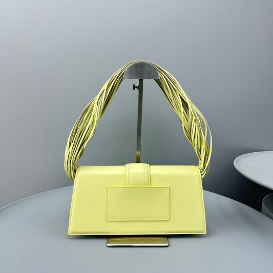 Pronta Entrega – Bolsa Modelo Jacquemus Le Bambino Long Ficiu