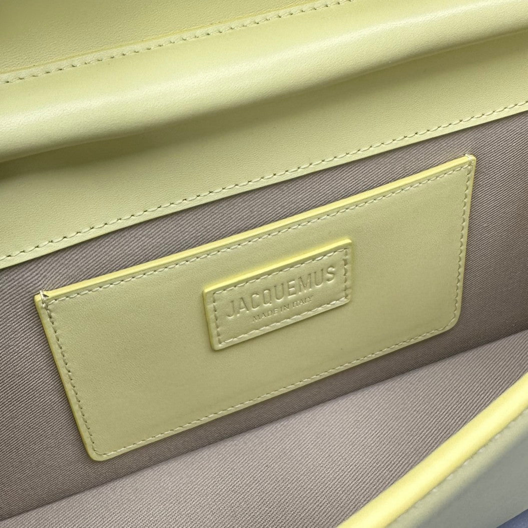 Pronta Entrega – Bolsa Modelo Jacquemus Le Bambino Long Ficiu