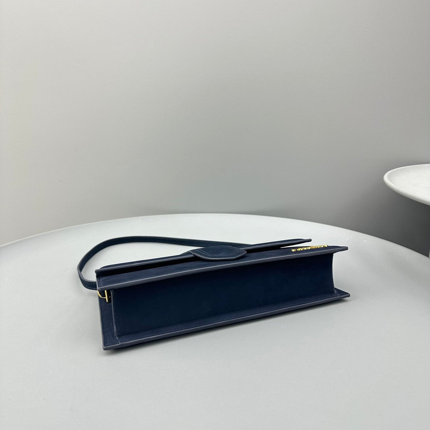 Pronta Entrega – Bolsa Modelo Jacquemus Le Bambino Long Nobuck