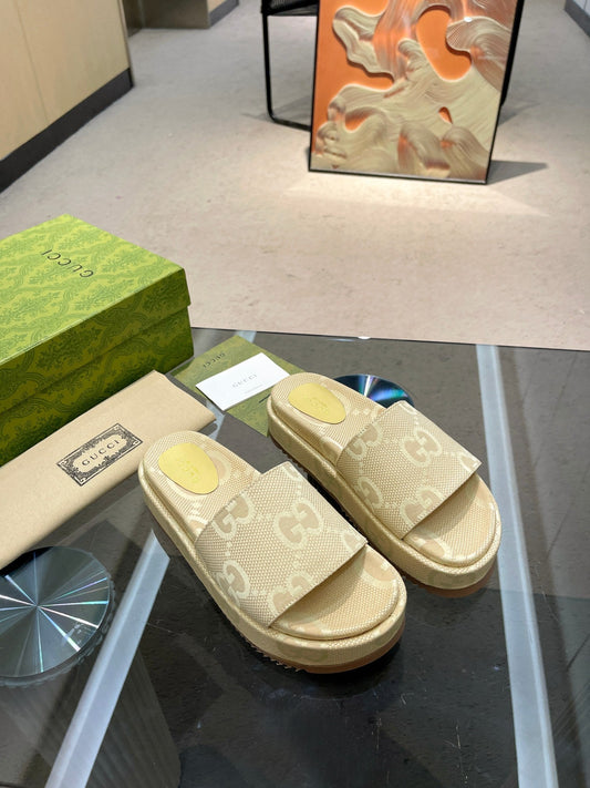 Pronta Entrega – Sandália Modelo Gucci Jumbo Plataforma GG