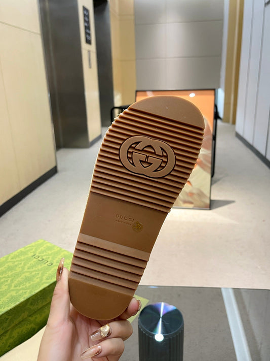 Pronta Entrega – Sandália Modelo Gucci Jumbo Plataforma GG